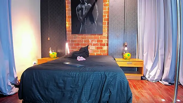 Sienna Dark online show from 03-18-26, 11:24