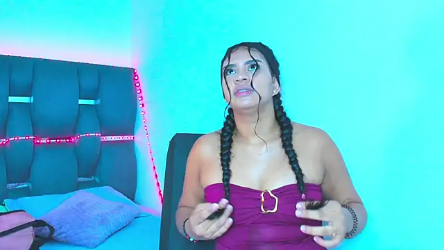 Snapshot of madelinesquirt chatting on 07-14-26, 07:08 madelinesquirt online show from 07-14-26, 07:08