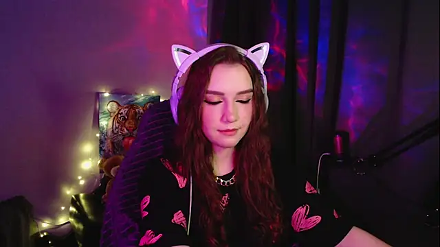 Celia Sensual  online show from 04-17-26, 06:44