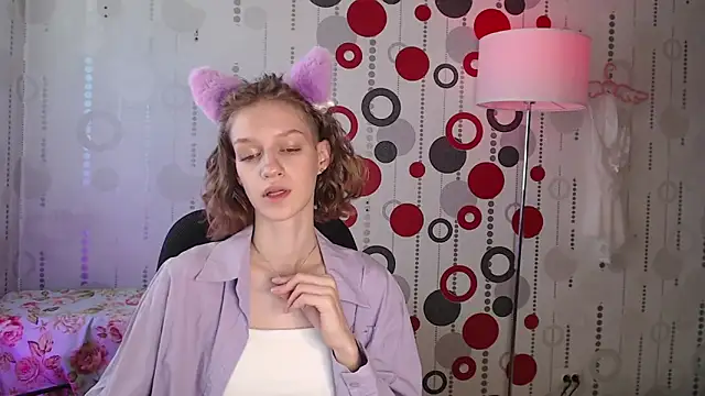 Snapshot of Chrissy_Joyful chatting on 06-15-26, 04:04 Chrissy Joyful online show from 06-15-26, 04:04