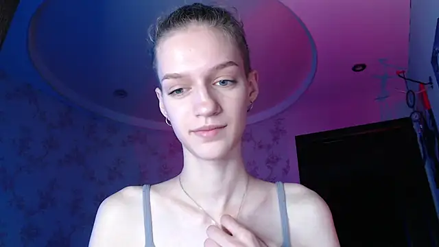 Snapshot of Chrissy_Joyful chatting on 06-18-26, 09:14 Chrissy Joyful online show from 06-18-26, 09:14