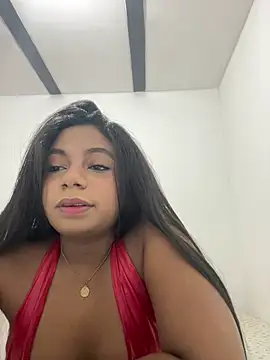 Snapshot of cata_rosse_ chatting on 05-31-26, 06:31 cata rosse online show from 05-31-26, 06:31