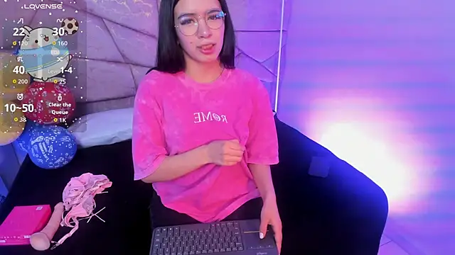 Amara Velle online show from 06-16-26, 01:03