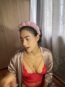 Snapshot of Ariel_blake chatting on 06-19-26, 05:17 Ariel blake online show from 06-19-26, 05:17
