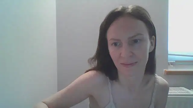 Snapshot of AnnaTight chatting on 06-27-26, 08:41 AnnaTight online show from 06-27-26, 08:41