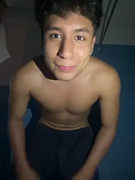 Snapshot of Godzzu_ chatting on 03-13-26, 06:31 Godzzu online show from 03-13-26, 06:31