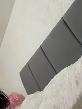 CoralsnakeX online show from 04-18-26, 08:42