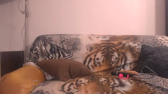 Abby Lust online show from 10-16-25, 04:41