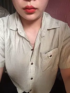 Snapshot of oki-nawa chatting on 03-18-26, 04:37 oki-nawa online show from 03-18-26, 04:37