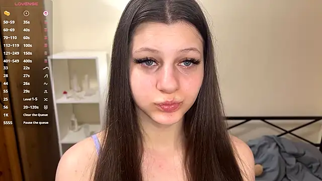 Snapshot of cutessofia chatting on 03-21-26, 02:16 cutessofia online show from 03-21-26, 02:16