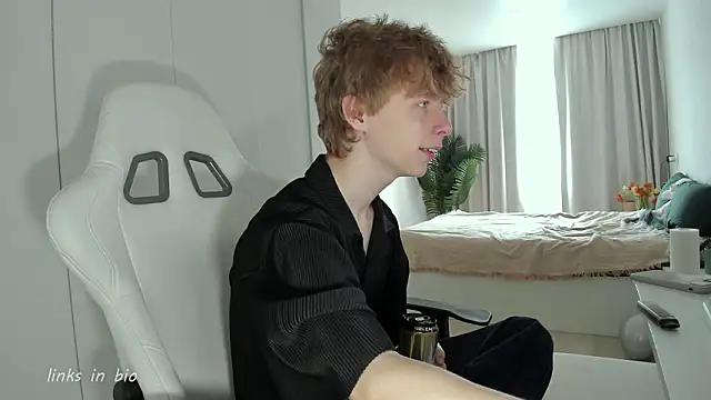 Wawesuc online show from 03-19-26, 03:54