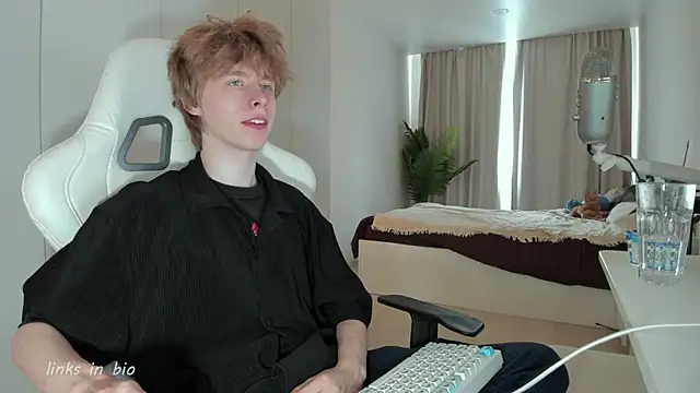 Wawesuc online show from 04-17-26, 08:28