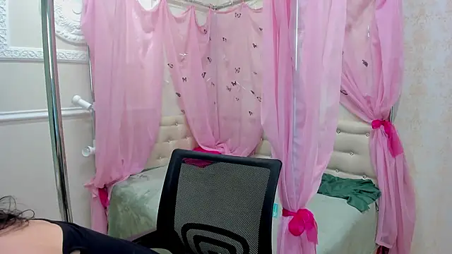 VictoriaSecretXO online show from 03-12-26, 03:34