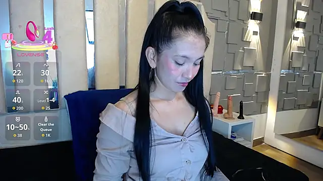Snapshot of Chloe16_ chatting on 05-08-26, 07:41 Chloe16 online show from 05-08-26, 07:41