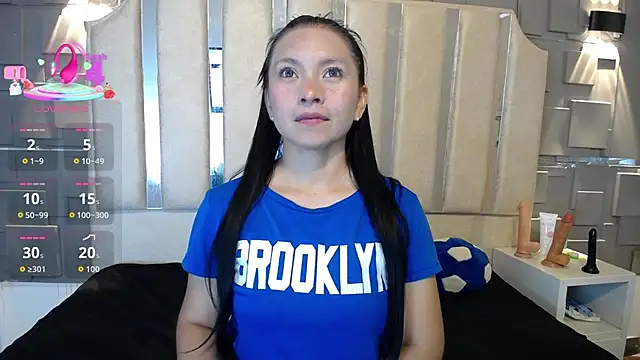 Snapshot of Chloe16_ chatting on 05-13-26, 05:43 Chloe16 online show from 05-13-26, 05:43