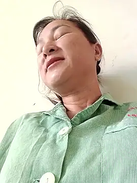 Yuhi3d online show from 04-28-26, 02:38