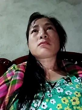 Snapshot of Yuhi3d chatting on 05-10-26, 12:32 Yuhi3d online show from 05-10-26, 12:32