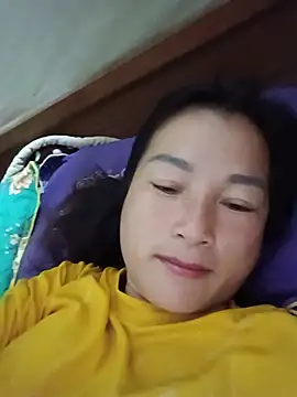 Snapshot of Yuhi3d chatting on 06-26-26, 04:11 Yuhi3d online show from 06-26-26, 04:11