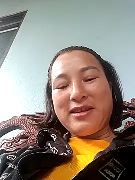 Snapshot of Yuhi3d chatting on 08-03-26, 04:11 Yuhi3d online show from 08-03-26, 04:11