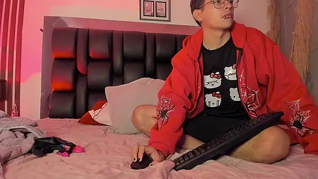 dalhia and hades online show from 04-18-26, 12:42