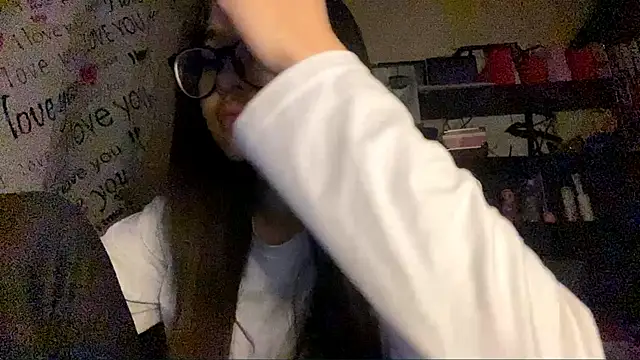 CatherineForbes online show from 03-31-26, 01:44