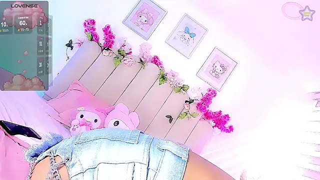 Snapshot of Little_Barbie16 chatting on 03-31-26, 07:36 Little Barbie16 online show from 03-31-26, 07:36