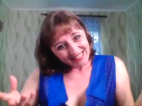 Alisaprice077 online show from 04-29-26, 03:16