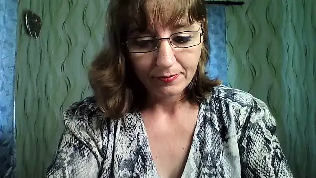 Snapshot of Alisaprice077 chatting on 07-04-26, 07:03 Alisaprice077 online show from 07-04-26, 07:03
