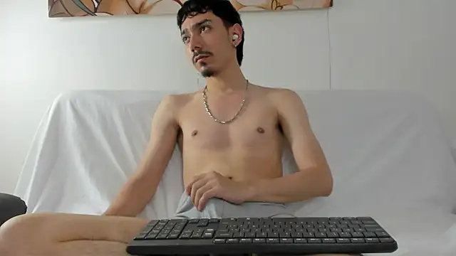 finn jackson online show from 03-21-26, 07:17