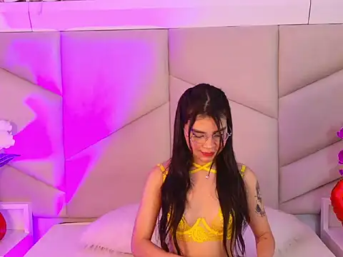 OliviaDiaz online show from 03-09-26, 08:13