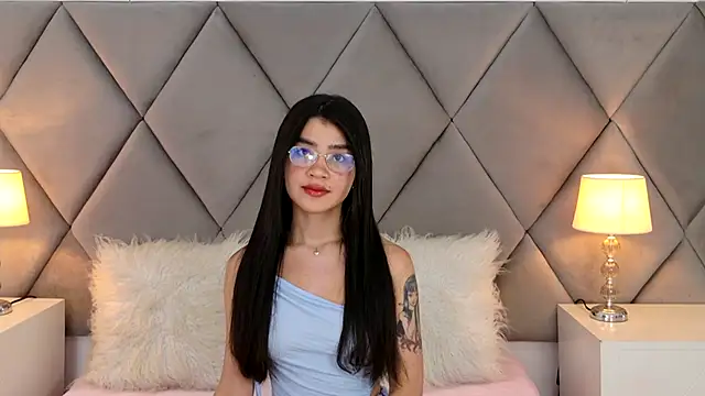 OliviaDiaz online show from 05-28-26, 08:06