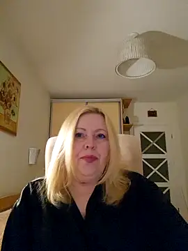 JanieLight53 online show from 04-04-26, 08:39