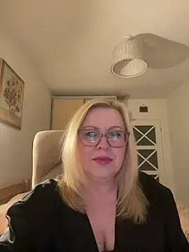 JanieLight53 online show from 04-24-26, 07:05