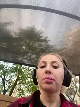 Snapshot of AngelEnigma chatting on 04-30-26, 04:13 AngelEnigma online show from 04-30-26, 04:13