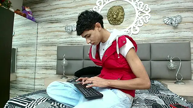 ValeriHot 1 online show from 04-15-26, 11:38