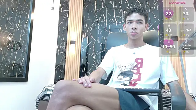 Snapshot of ValeriHot_1 chatting on 05-29-26, 02:42 ValeriHot 1 online show from 05-29-26, 02:42