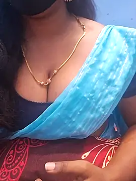 Snapshot of jothika45 chatting on 07-28-26, 07:04 jothika45 online show from 07-28-26, 07:04