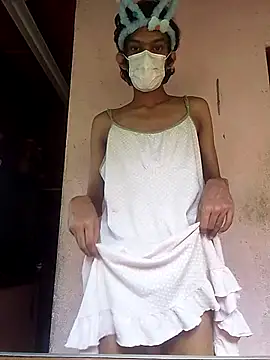 nilakshiperera0 online show from 04-05-26, 04:09