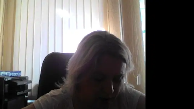 Snapshot of KaterinaVoroncova chatting on 03-11-26, 11:16 KaterinaVoroncova online show from 03-11-26, 11:16