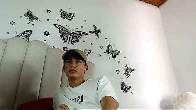 SebastianLatin01 online show from 03-09-26, 07:51