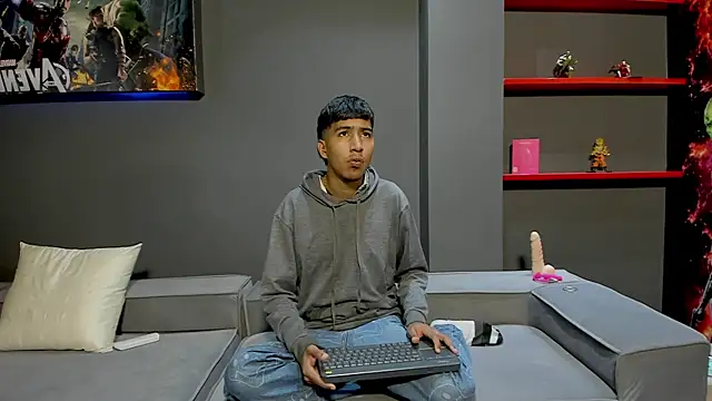 Ender h0tt online show from 04-06-26, 01:56