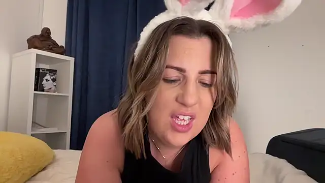 annabellewarick online show from 04-03-26, 06:50