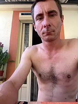 Snapshot of johnsex1989 chatting on 07-07-26, 07:23 johnsex1989 online show from 07-07-26, 07:23