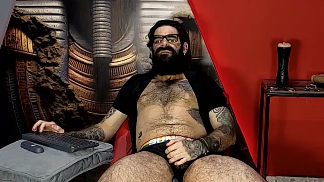 Snapshot of Haraldsmed chatting on 07-17-26, 01:34 Haraldsmed online show from 07-17-26, 01:34