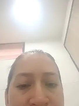 Snapshot of Dr_Edna_naughty chatting on 04-12-26, 12:43 Dr Edna naughty online show from 04-12-26, 12:43