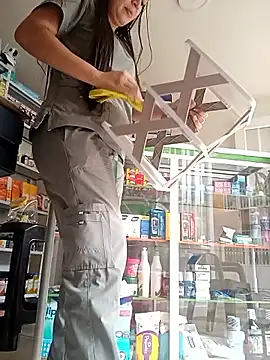 Snapshot of Dr_Edna_naughty chatting on 04-13-26, 03:50 Dr Edna naughty online show from 04-13-26, 03:50