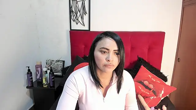 EstrellaSmmith online show from 07-22-26, 08:44