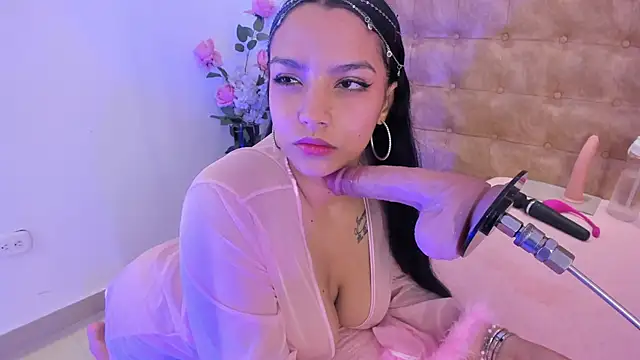 Snapshot of ariana_morelly chatting on 05-24-26, 12:10 ariana morelly online show from 05-24-26, 12:10