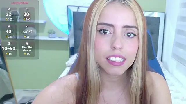 Snapshot of ariah_cute chatting on 06-26-26, 01:59 ariah cute online show from 06-26-26, 01:59