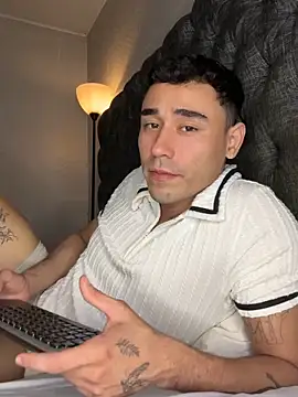 Adam Grey online show from 04-25-26, 02:47